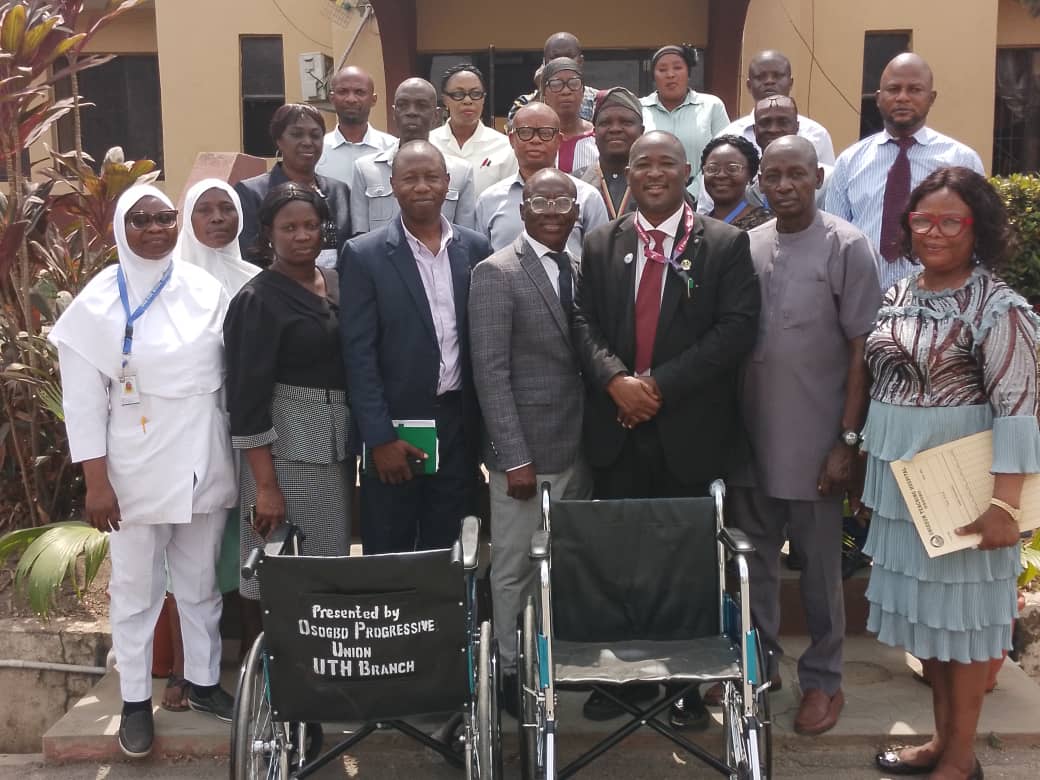 OSOGBO PROGRESSIVE UNION (OPU), DONATES TO UNIOSUN TEACHING HOSPITAL, OSOGBO.