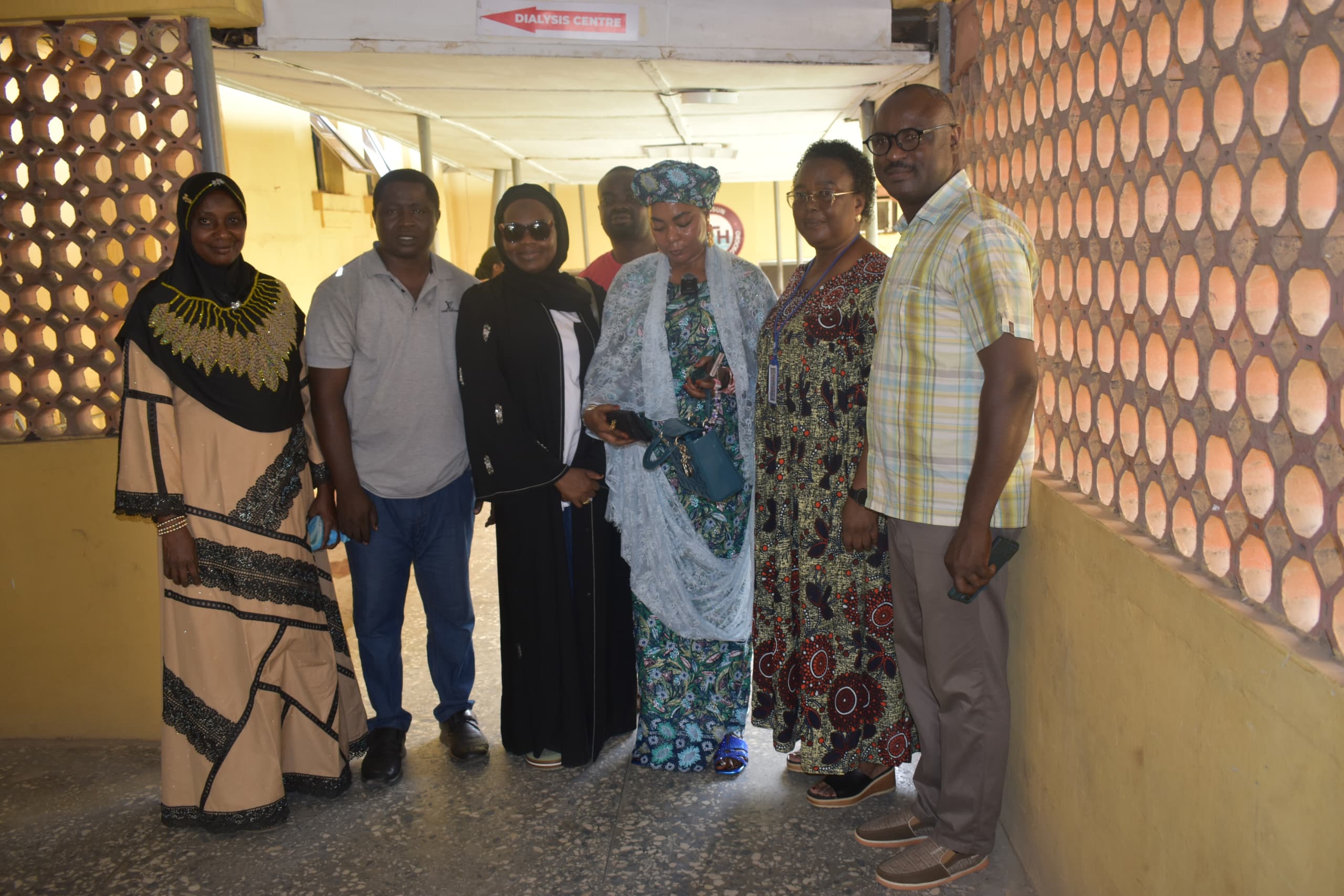 A NON - GOVERNMENTAL ORGANISATION DONATES TO UTH, OSOGBO. 