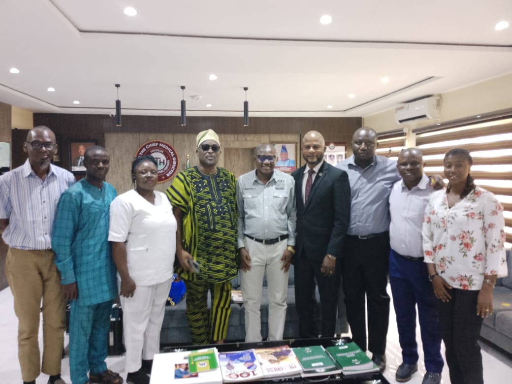 NEWLY ELECTED EXECUTIVES OF THE SENIOR STAFF ASSOCIATION OF UNIVERSITY  TEACHING HOSPITAL, RESEARCH AND ALLIED INSTITUTION (SSAUTHRIAI) PAYS A COURTESY VISIT TO THE  CMD, UNIOSUN TEACHING HOSPITAL, OSOGBO.